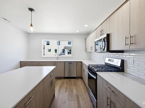 5th image of 3802 W Amapola Dr