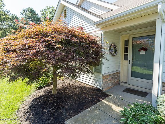 4th image of 3 Rosewood Dr