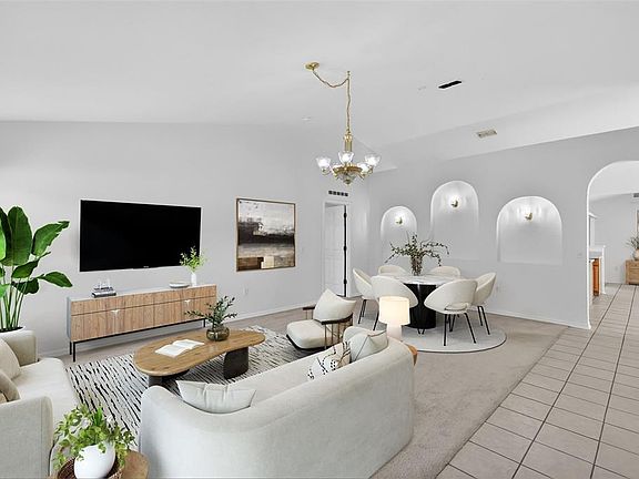 3rd image of 615 Briarcliff Rd