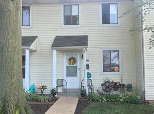 2621 Falcons Way, Saint Charles, MO