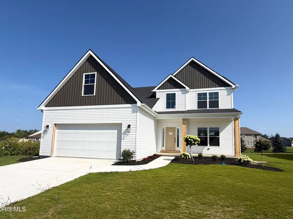 5045 Magnolia Dr, Oregon, OH 43616