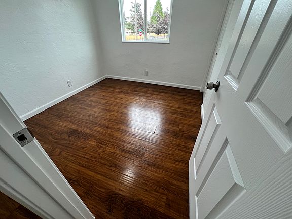 5th image of 6701 Aster St
