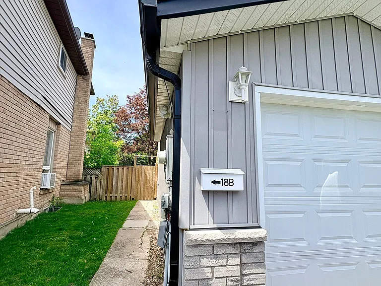 18 Ridgeway Ave #B — Photo 1