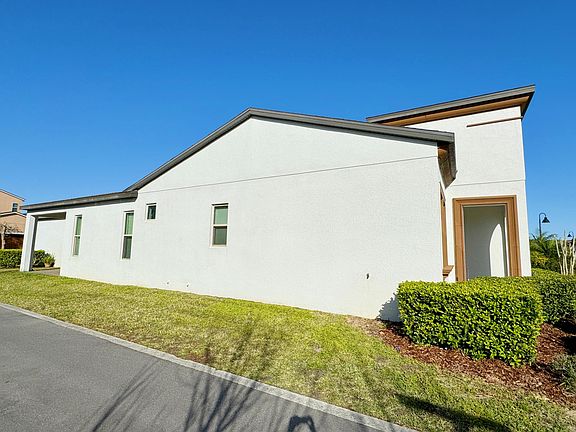 4th image of 17207 Ocean Hill Dr