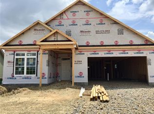 218 Brookside Dr, Cranberry Twp, PA 16066