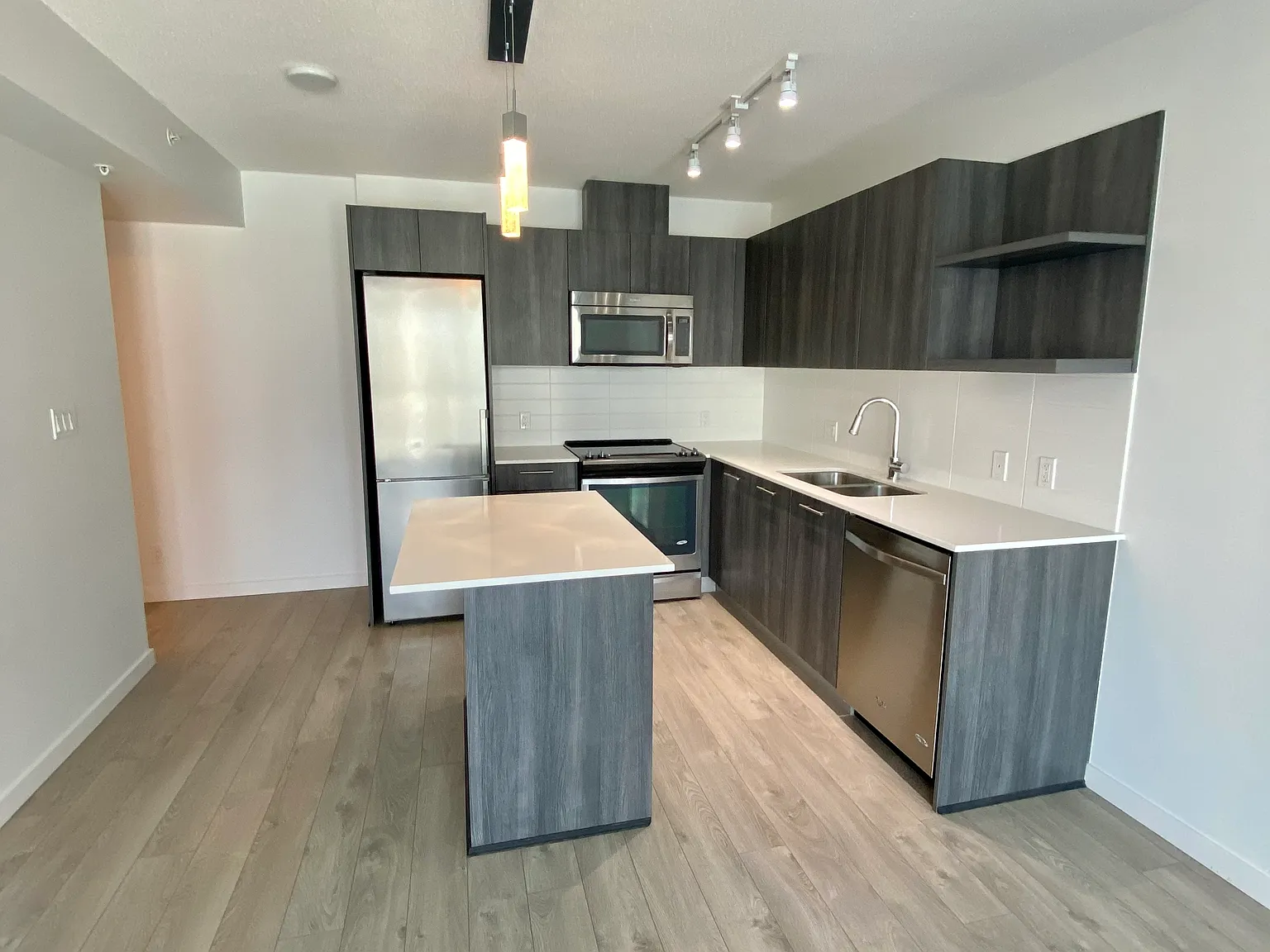 685 Pacific Blvd — Photo 1