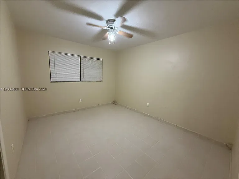 1556 San Benito Ave — Photo 13