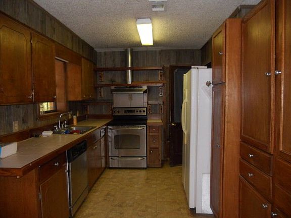 2nd image of 538 Kellog Dr