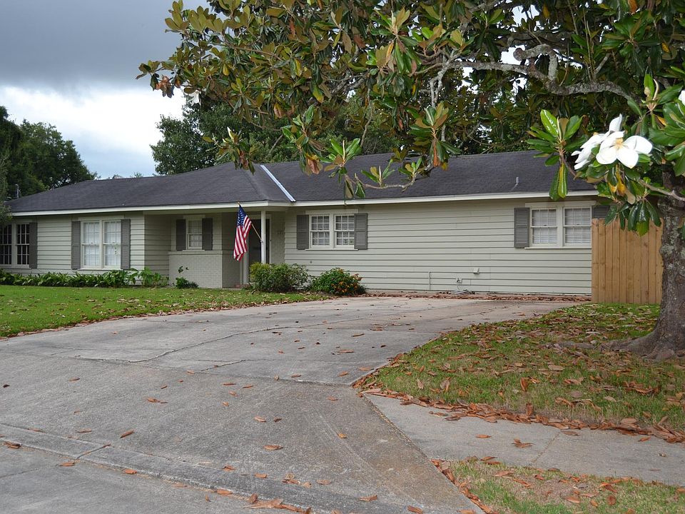 131 S. Southlawn