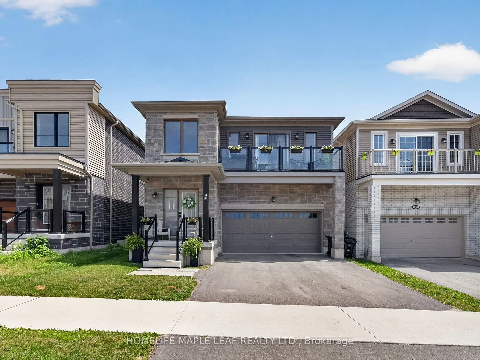 4 bed, $3,200 — Photo 2