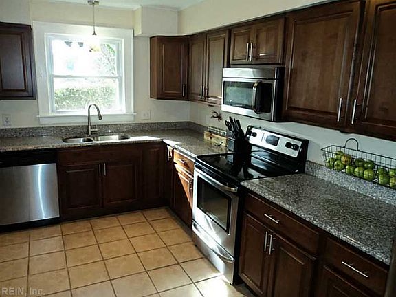 4th image of 45 Rivercrest Dr