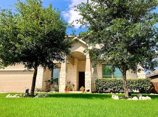 860 Gray Cloud Dr, New Braunfels, TX 78130