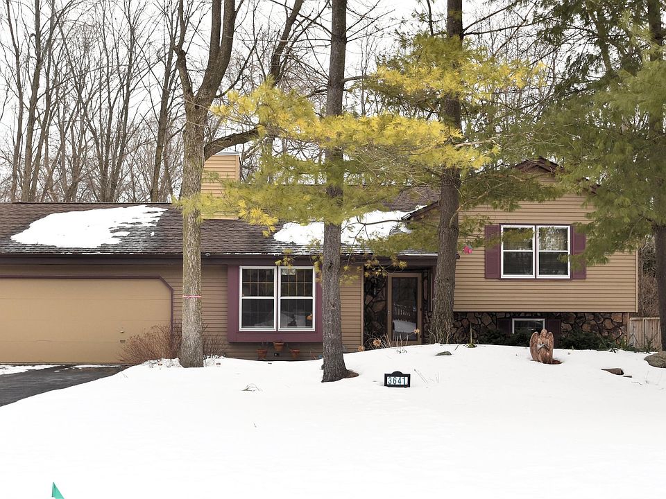 2nd image of 3641 River Bend Dr