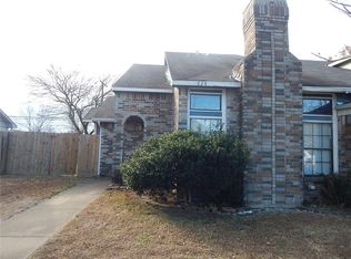 828 Brockden Dr, Mesquite, TX 75149