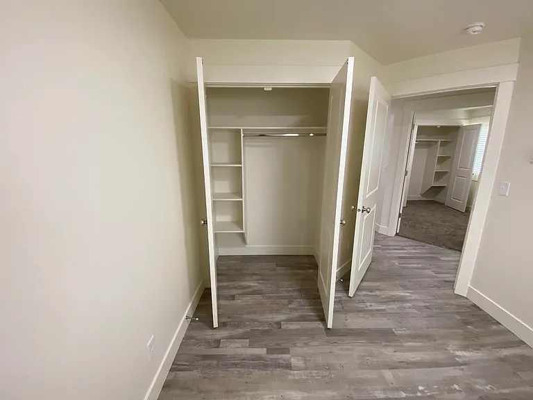1954 Brock Dr #4 — Photo 8