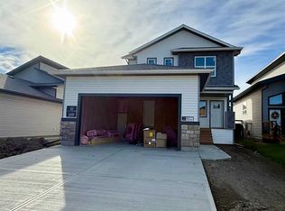 13006 SE 106th St, Grande Prairie, AB T8V 6V2