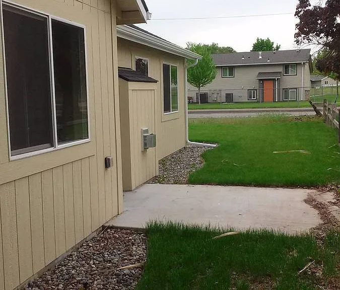1988 Celestia Dr — Photo 17