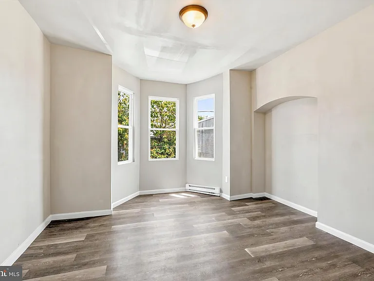 3114 Custer St — Photo 10