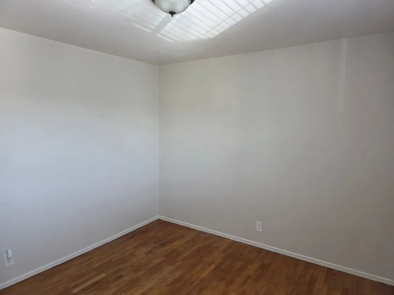 1359 Reeve St — Photo 25