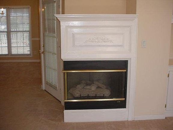 4th image of 2330 Fountain Head Cir SE