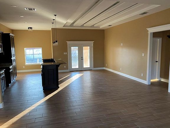 3rd image of 2977 Venesa Dr