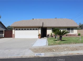 8906 Lime Ct, Fontana, CA 92335