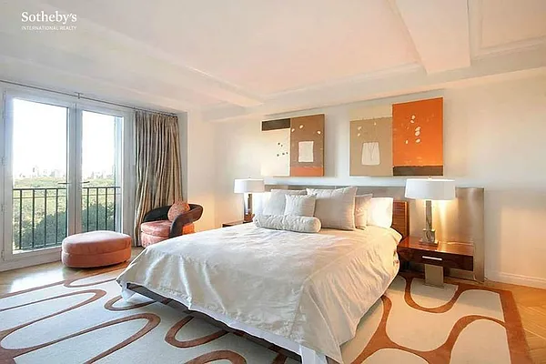 Rented by Sotheby's International Realty | media 37