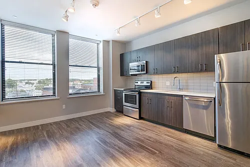 Floor plan 706
