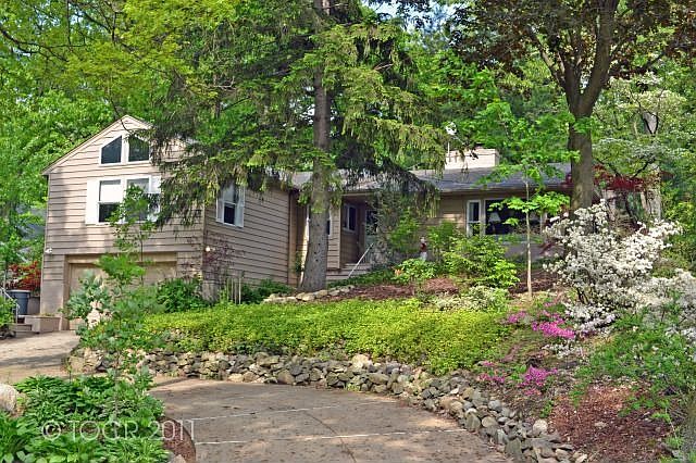 1st image of 276 S Franklin Tpke