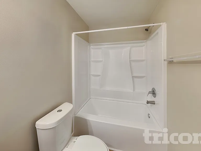 204 Cole Ct — Photo 14