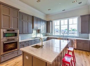 6820 Bellgreen Dr, Houston, TX 77030
