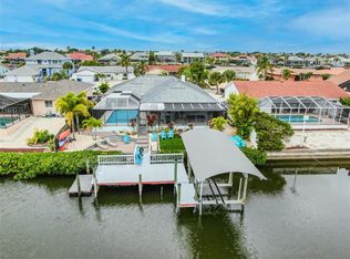 910 Chipaway Dr, Apollo Beach, FL 33572