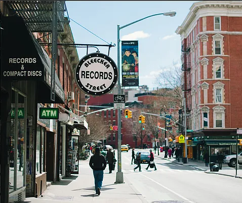 Rented by Compass | media 22