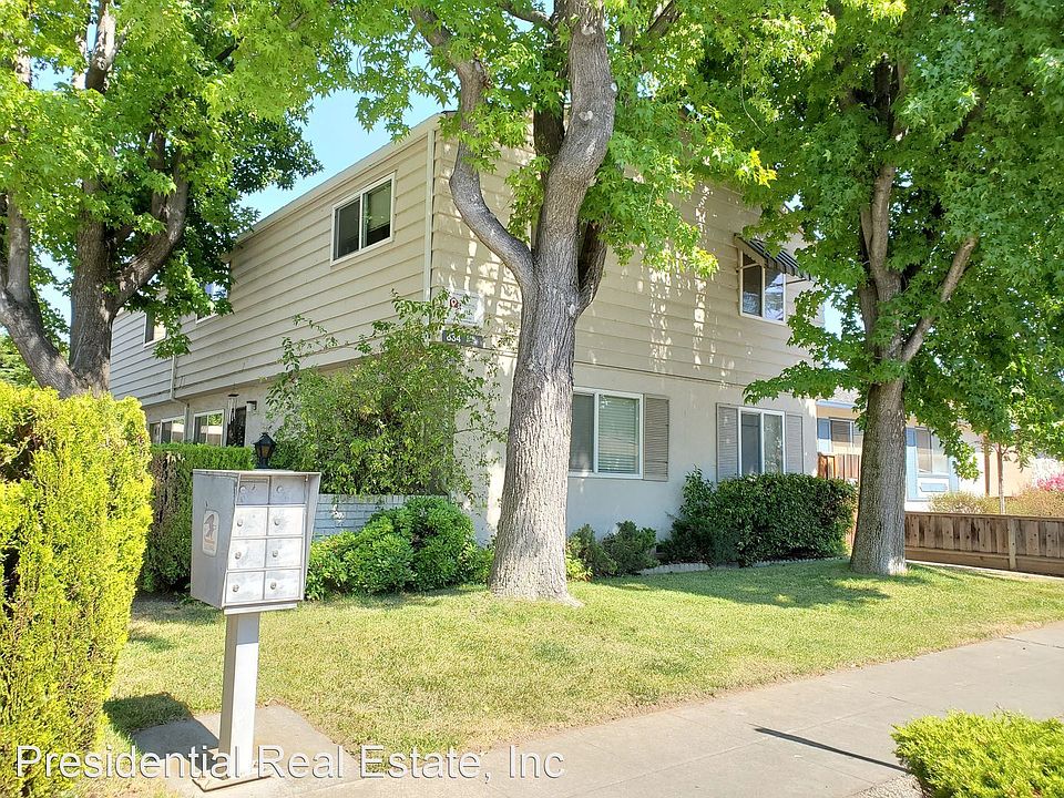 1st image of 834 Opal Dr #1