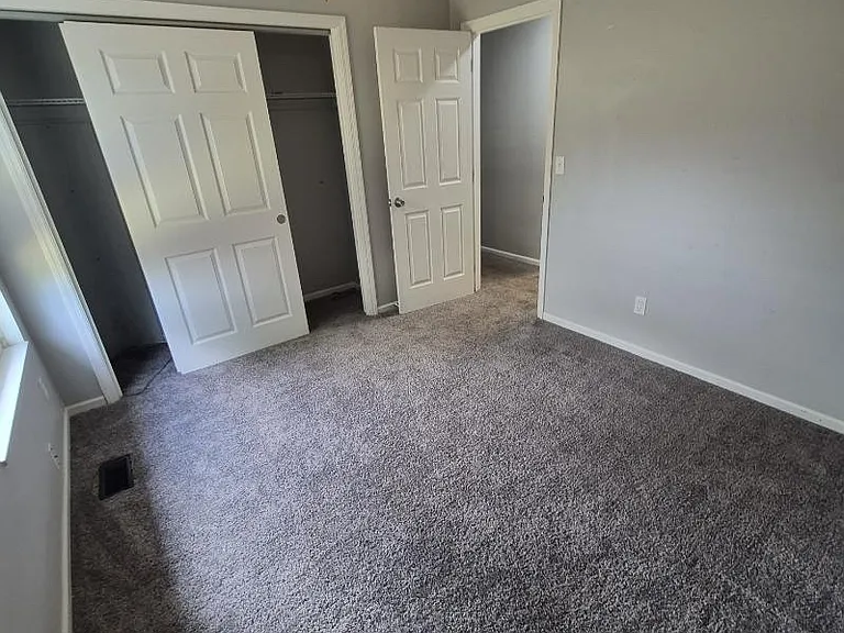 8749-8751 Shadycreek Dr — Photo 4