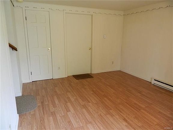 4th image of 12 Nob Cir
