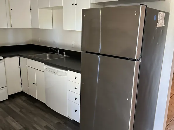722 Northfield Dr APT B, Sacramento, CA 95833