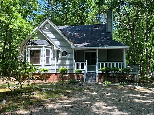 1904 Hemlock Cir Photo 1