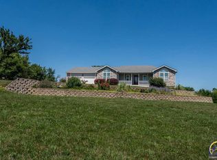 10940 T Rd, Hoyt, KS 66440
