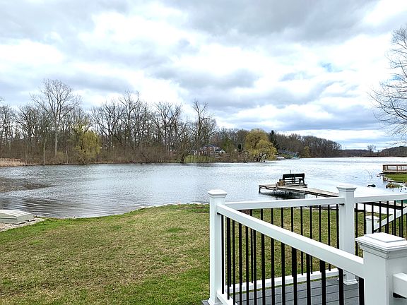 2nd image of 417 Bluewater Dr
