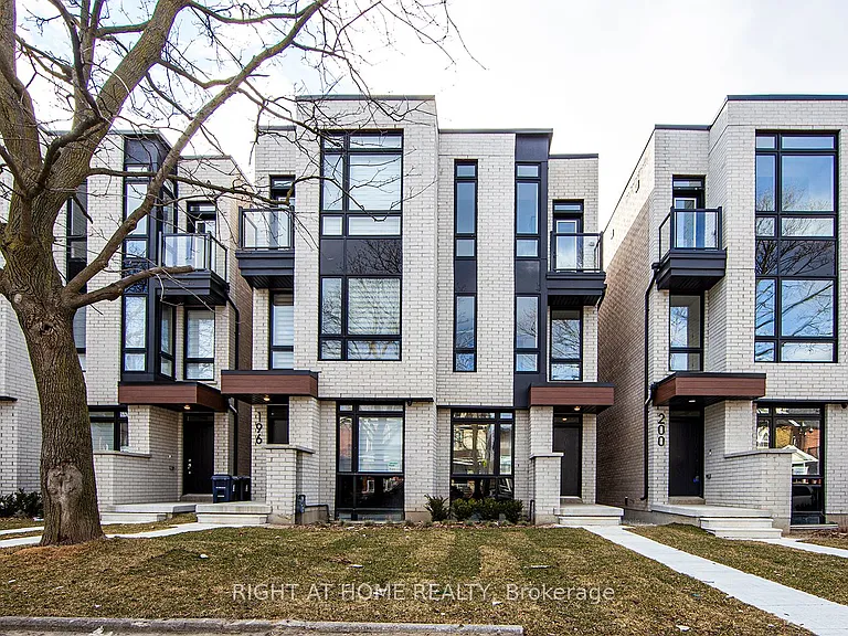 198 McRoberts Ave — Photo 1