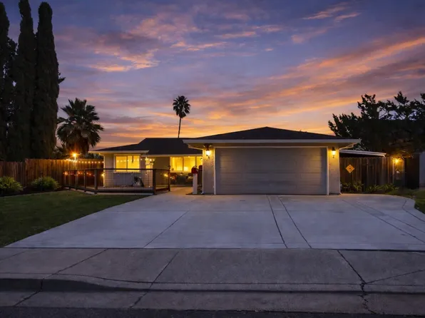 296 Honeysuckle Drive, Fairfield, CA 94533