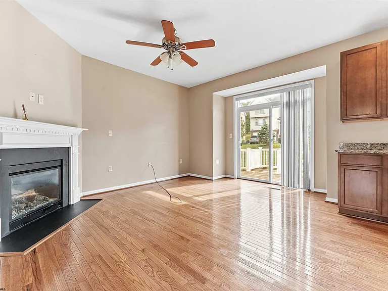 415 Saint Andrews Dr — Photo 16