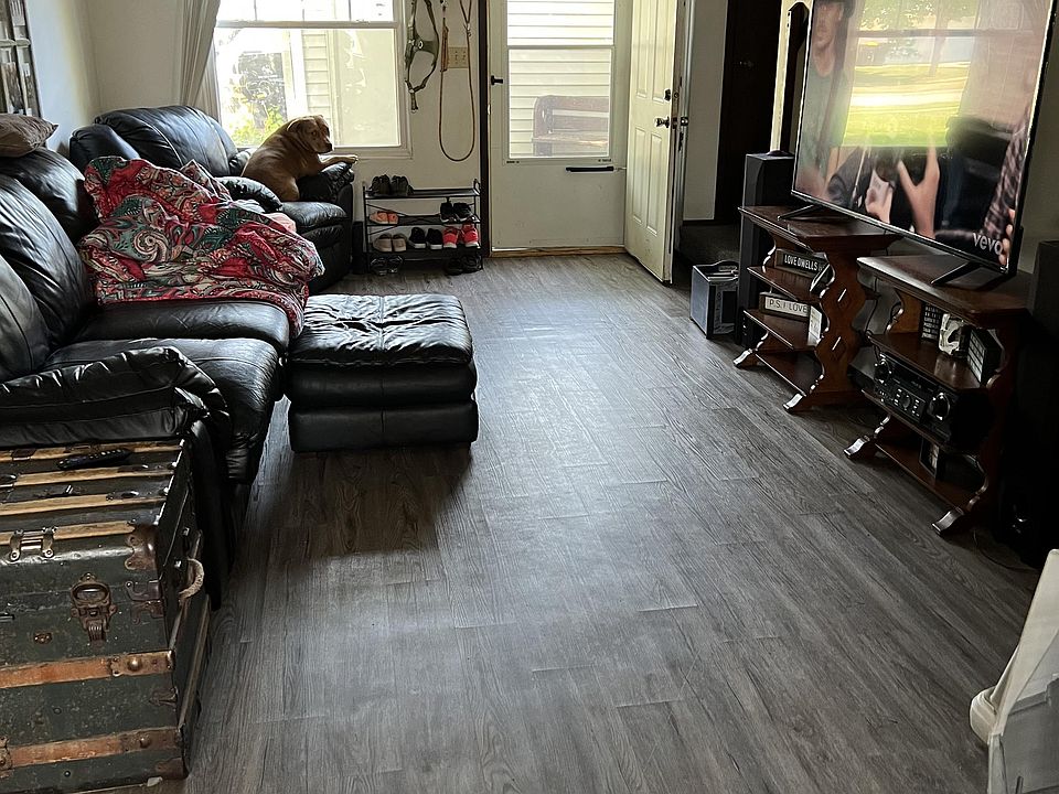 1st image of 472 NW 5th St #1