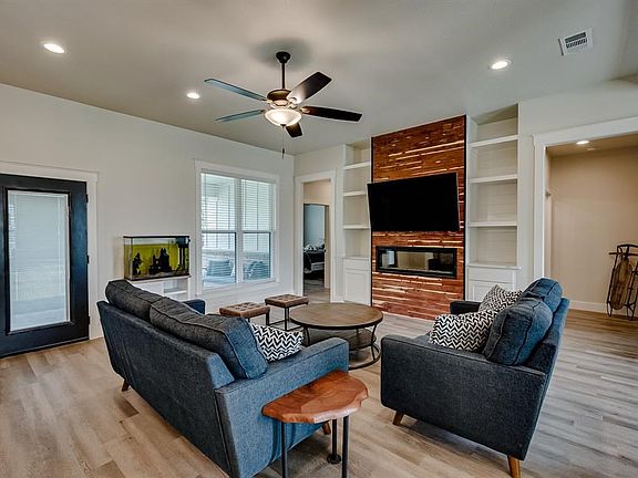4th image of 5600 Herkes Ct