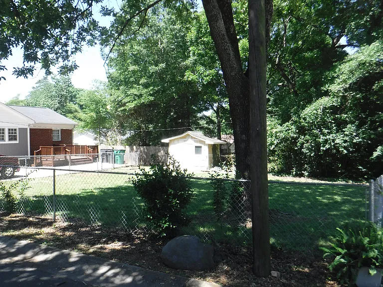 3900 Paisley Pl — Photo 29