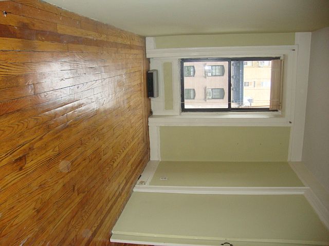 Building Photo 3