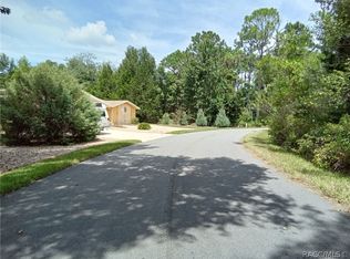 34 Wild Olive Ct, Homosassa, FL 34446