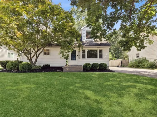 33423 N Mill Rd, Grayslake, IL 60030