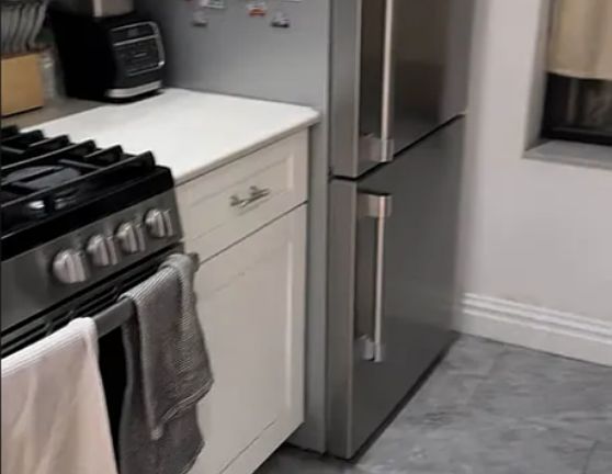 4th image of 231 Lexington Ave APT 4B